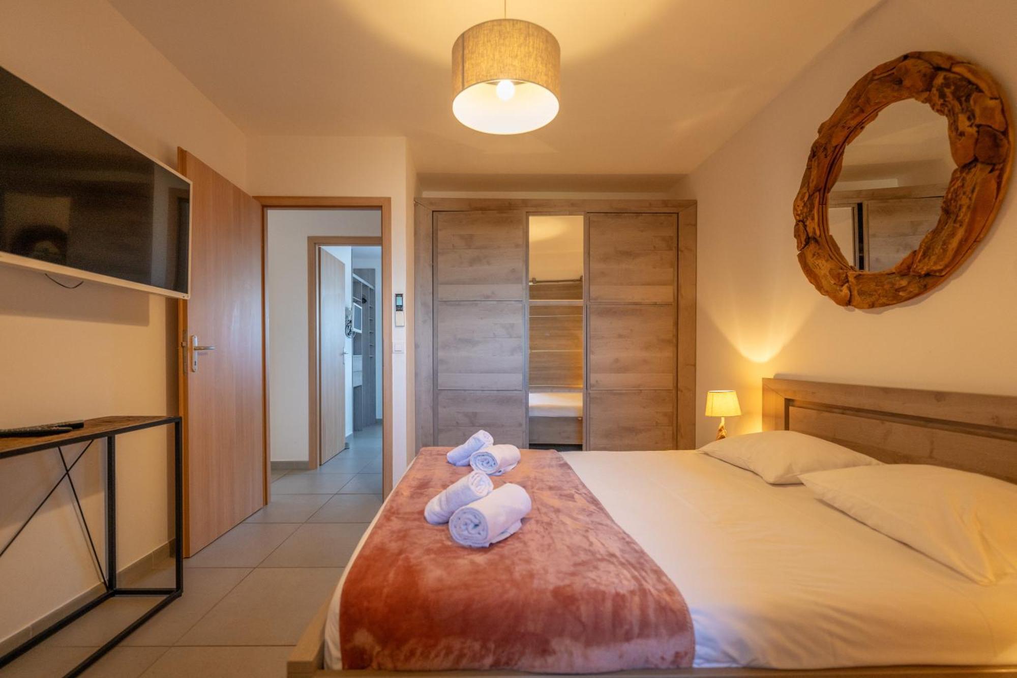 Residence Santa Giulia Park Порто-Векио Екстериор снимка