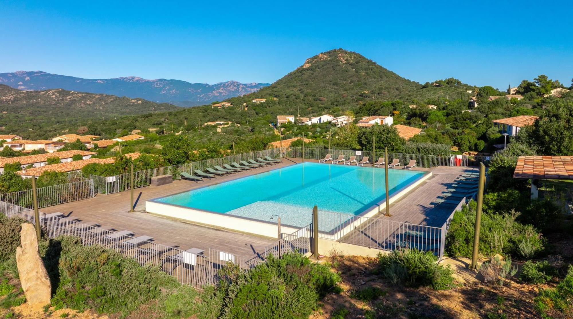Residence Santa Giulia Park Порто-Векио Екстериор снимка
